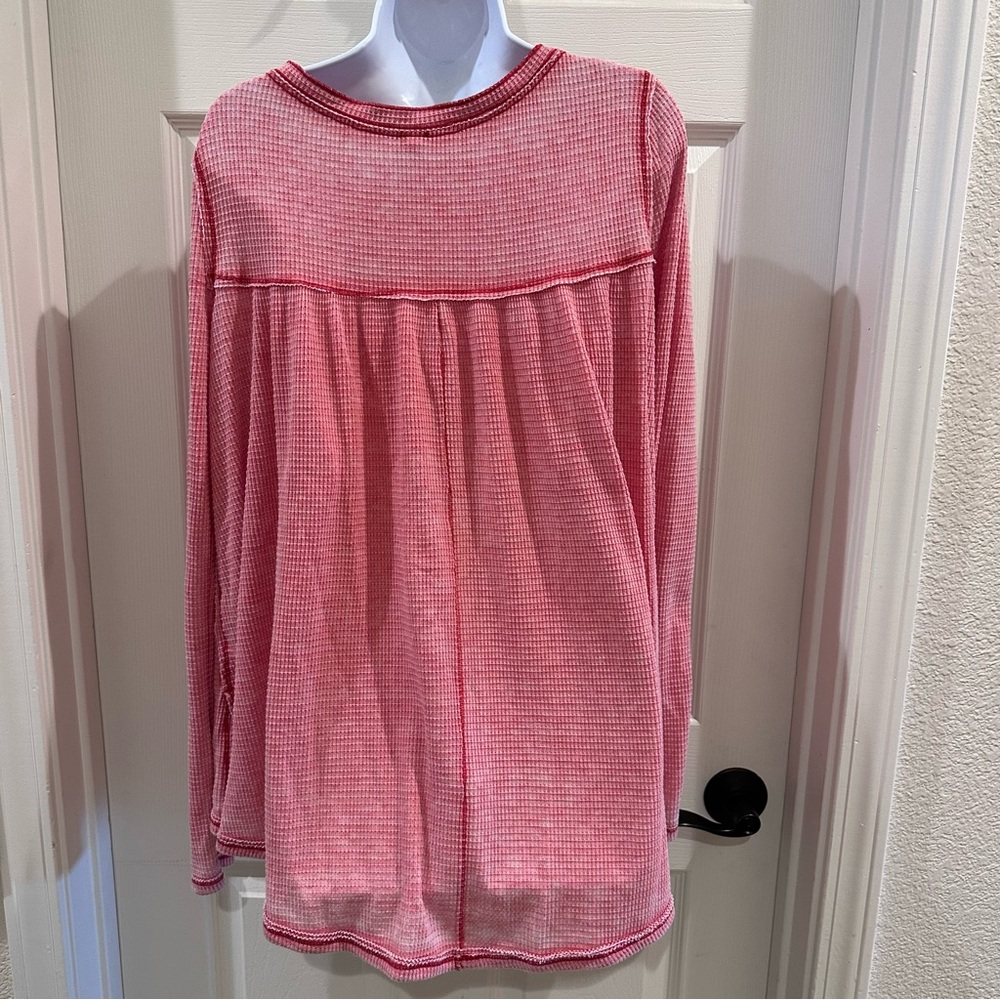 We The Free Kai Henley Waffle Knit Washed Out Red Long Sleeve Snap-Front Top Med - Picture 4 of 6